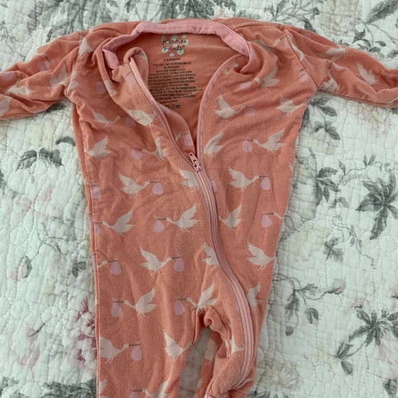 Kickee pant stork footies - Picture 3 of 3